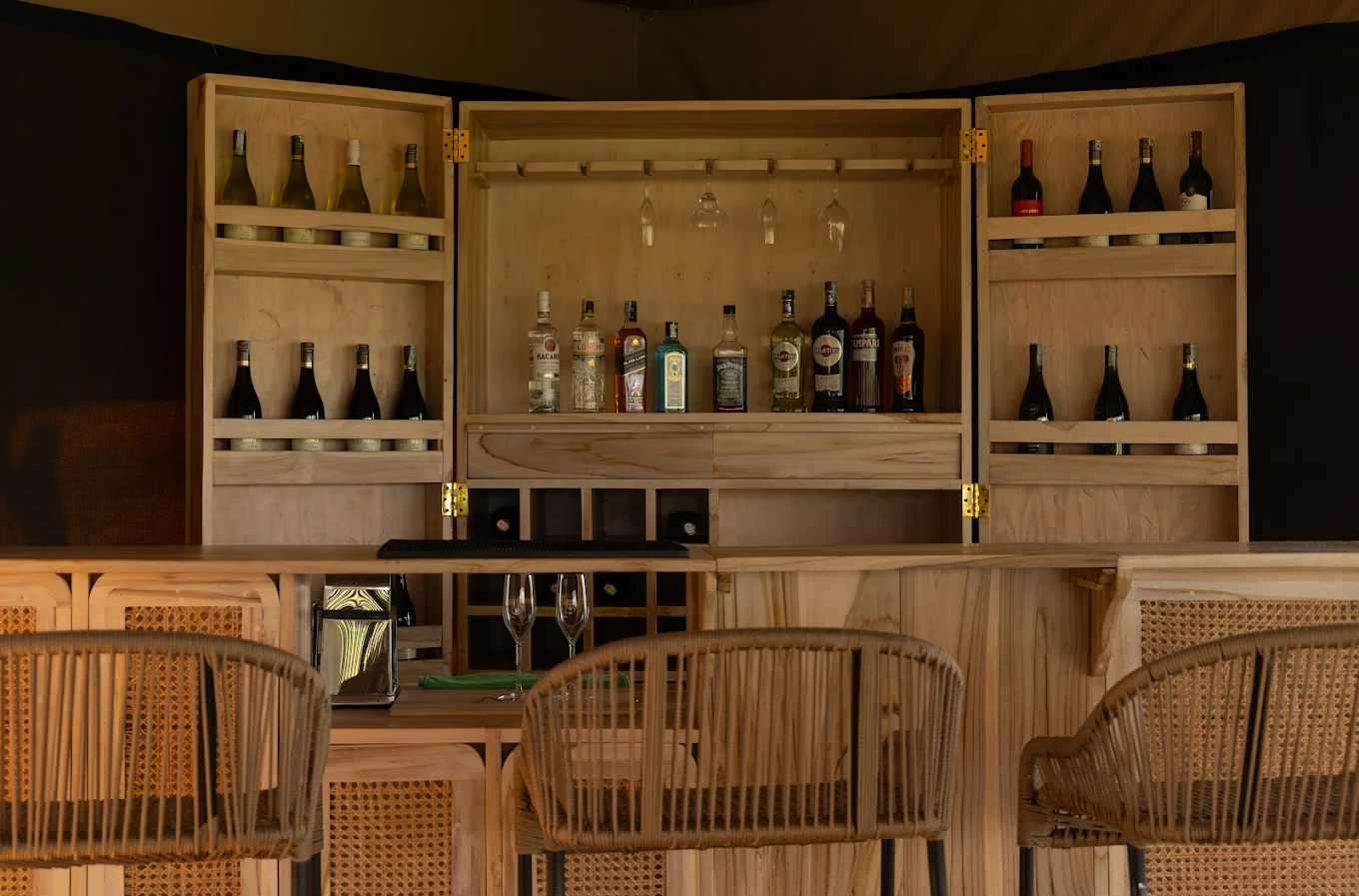 Conserve-Safari-Tarangire-camps-bar