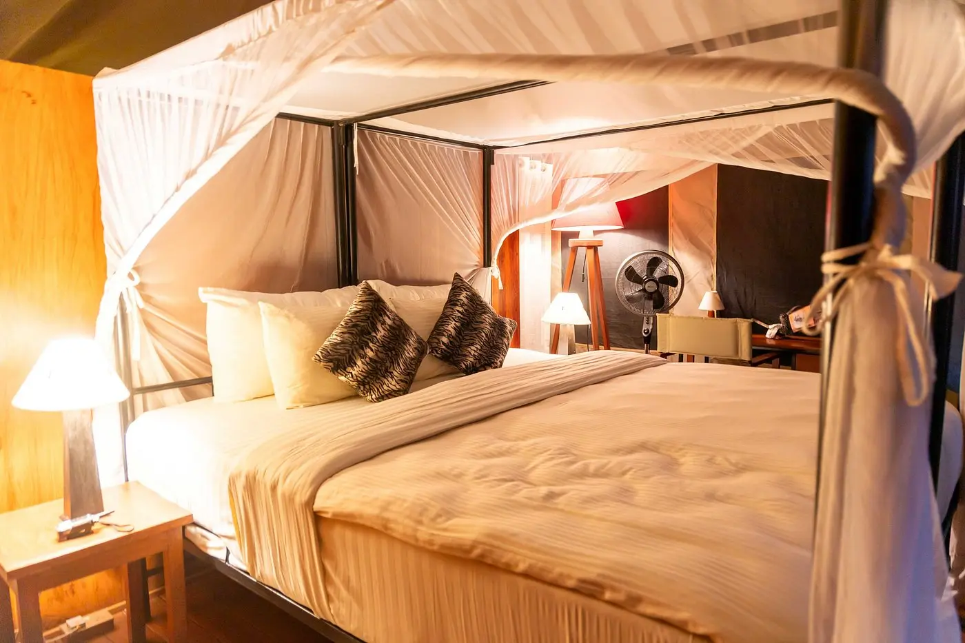 Sound-of-Silence-Tented-Camp-double-room