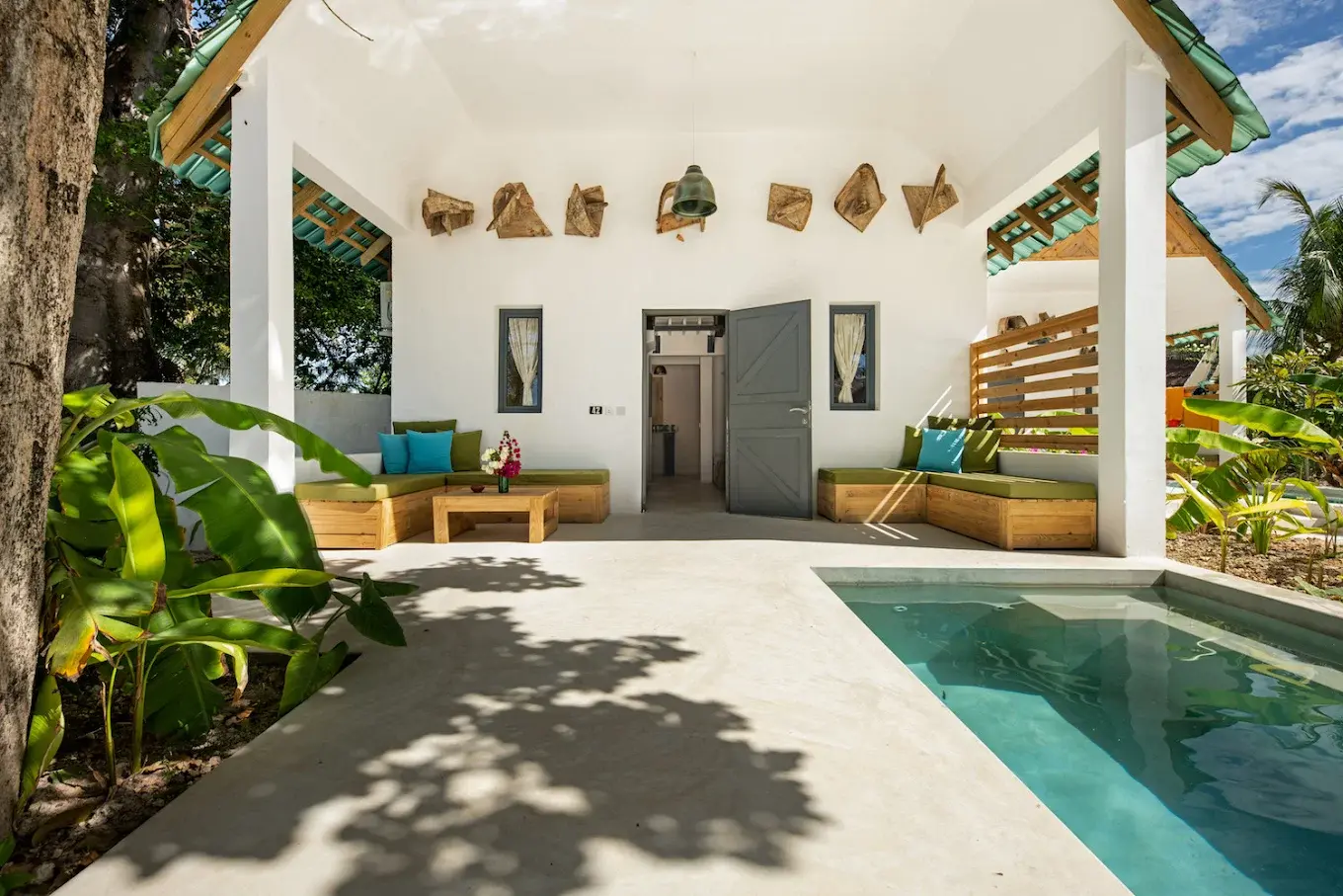 Fun Beach Hotel Suite with Sea View