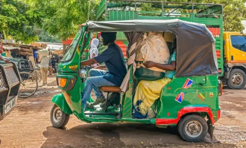 Tuk-tuk-Mto-Wa-Mbu