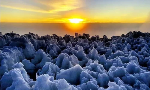 kilimanjaro-mountain-snow-peak