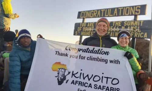 kiwoito-safari-mount-meru-successfuly-climb