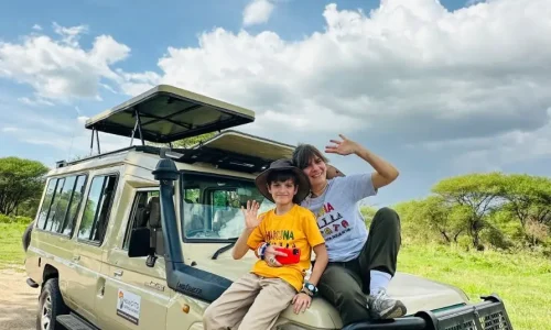 tourist-in-tarangire-national-park