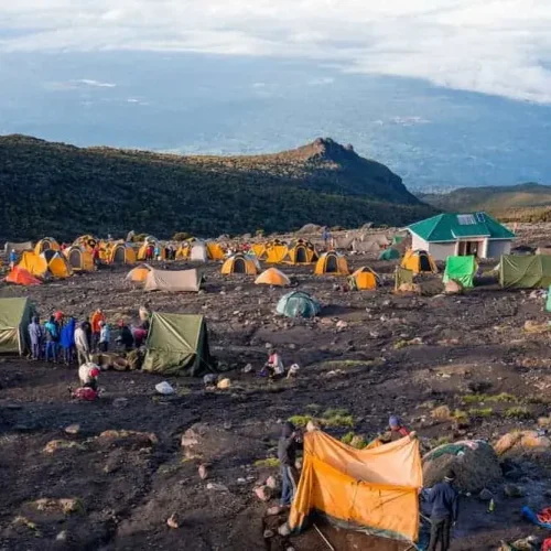 trekkers_at_barranco_camps